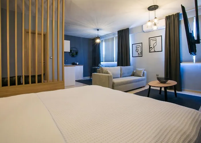 Marizas Luxury Suites #2