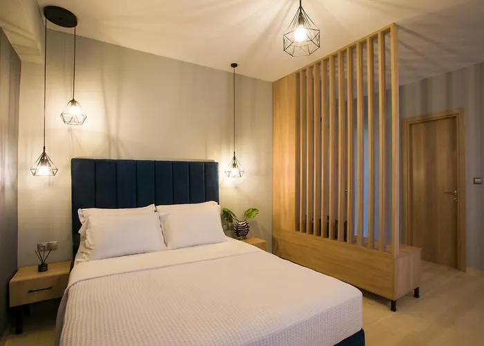 Marizas Luxury Suites #2